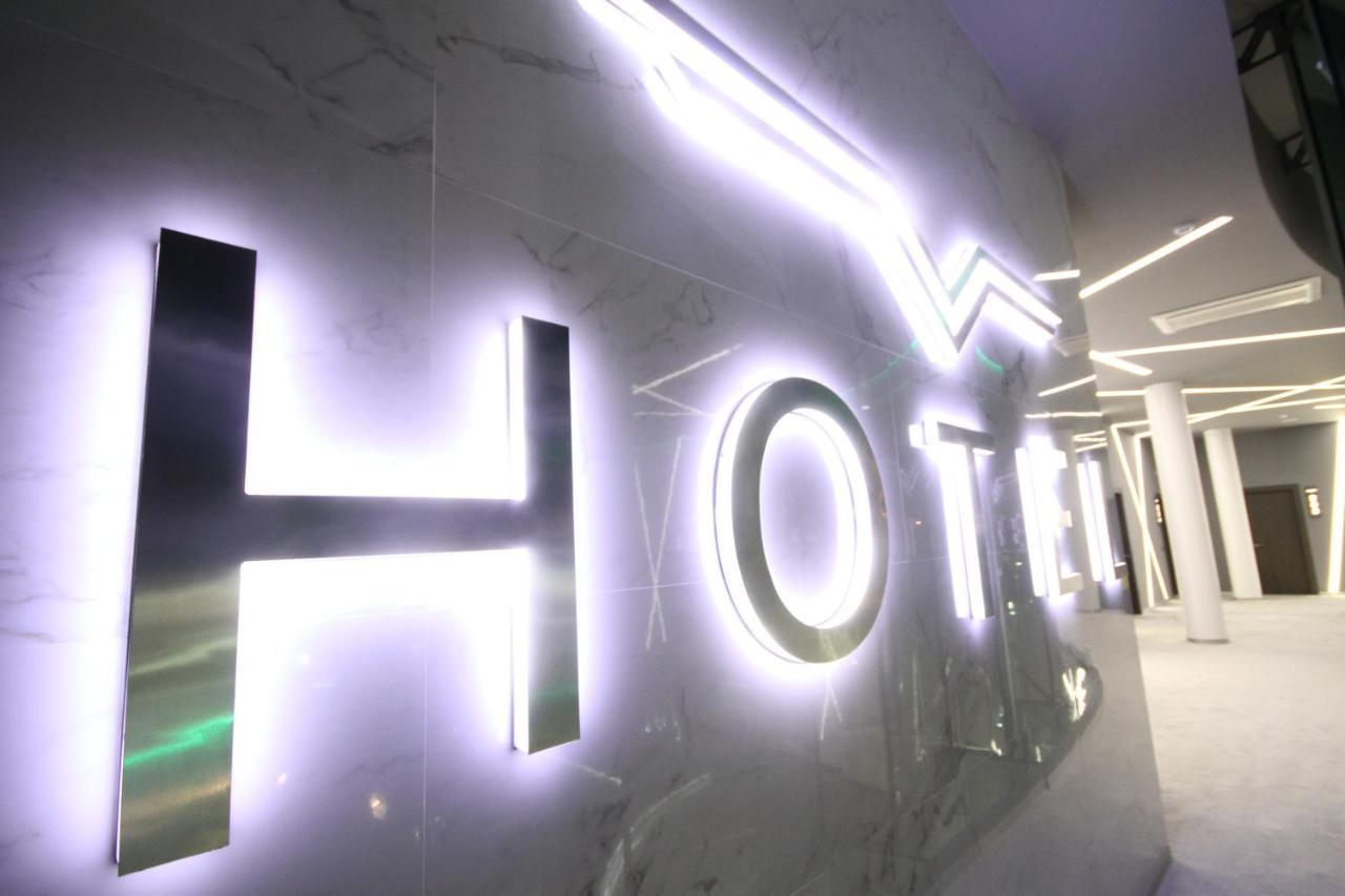 Albes Hotel Fier Luaran gambar