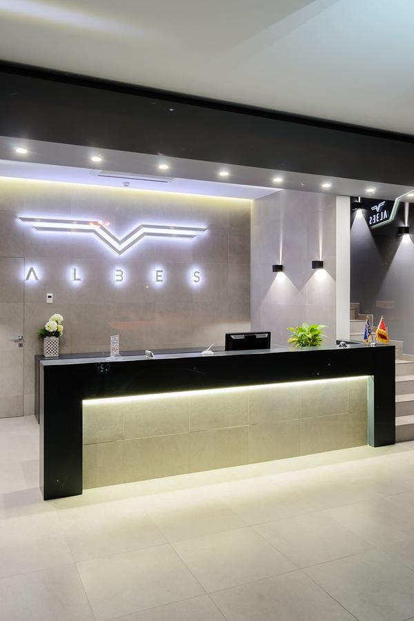 Albes Hotel Fier Luaran gambar